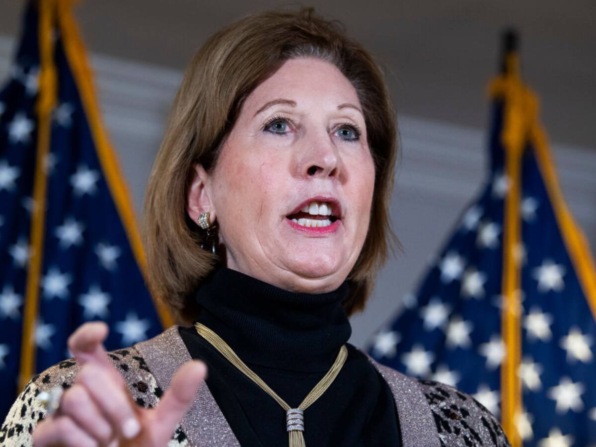 Sidney Powell, exabogada de Trump, se declara culpable en el caso electoral de Georgia