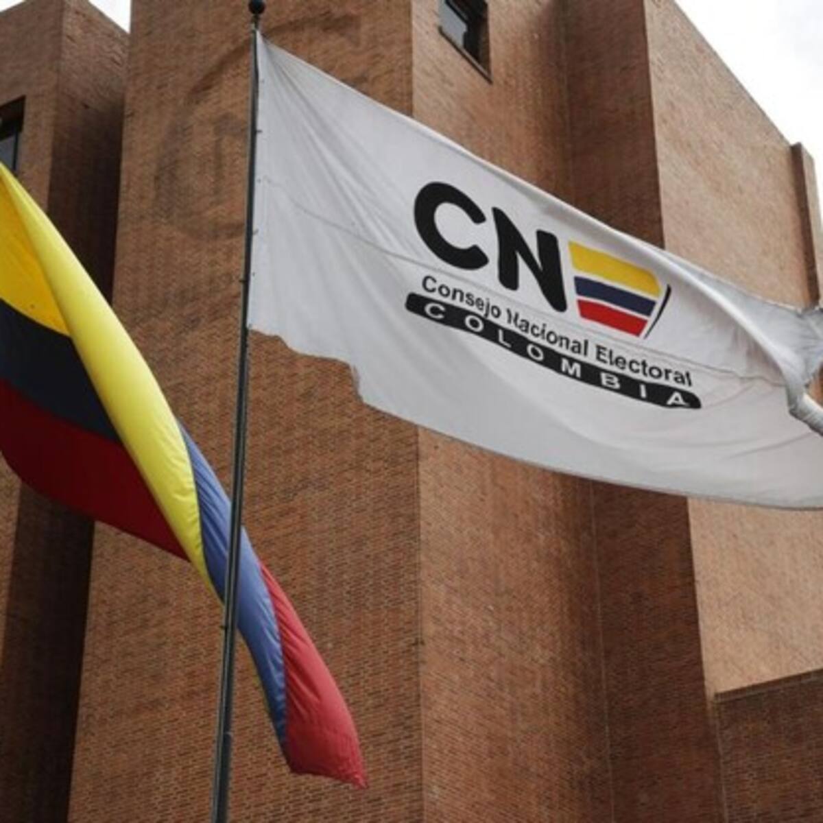CNE revoca sanciones contra concejales de Medellín acusados de traicionar al Centro Democrático