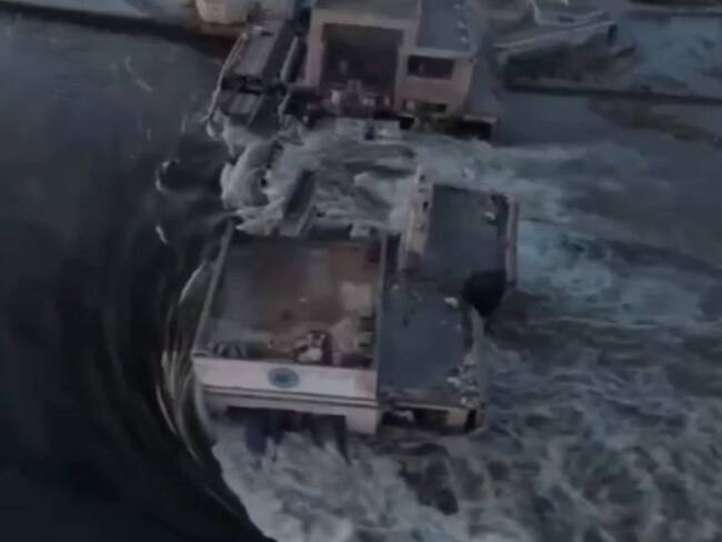 Explosión en Kajovka . Foto: Getty Images.