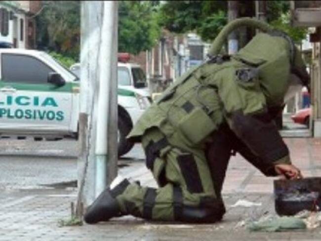 Autoridades desactivaron carga explosiva en un vehículo en Bogotá