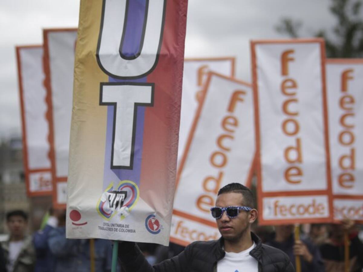 “La MinEducación se dejó embaucar”: Nelson Alarcón, expresidente de Fecode