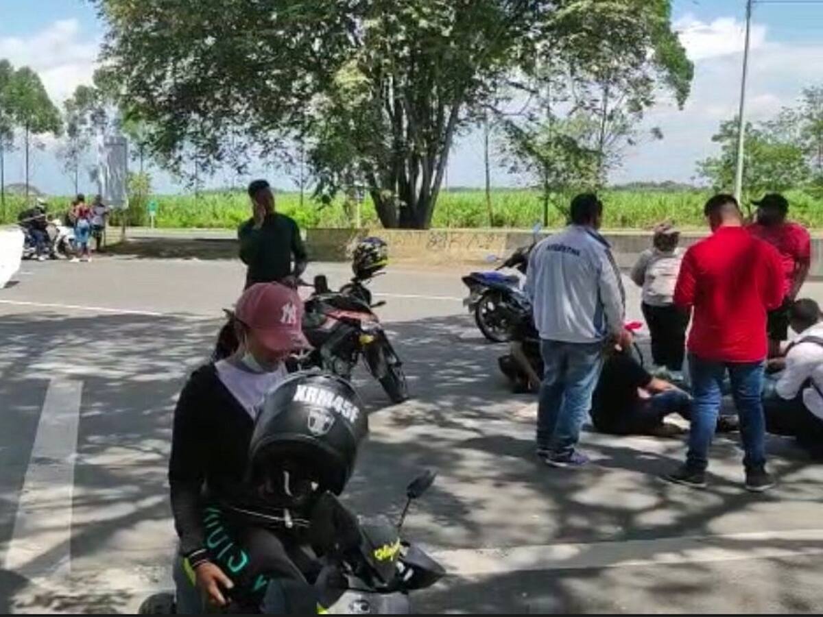 Habitantes del corregimiento de Palmaseca bloquearon la recta Cali - Palmira