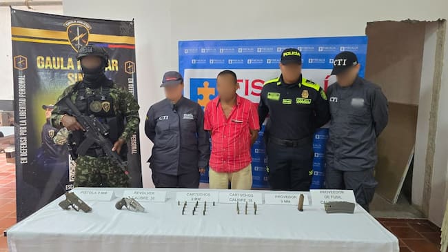 Hallan caleta con armas de fuego en zona rural de Montería: una persona fue capturada. Foto: Policía Metropolitana de Montería.