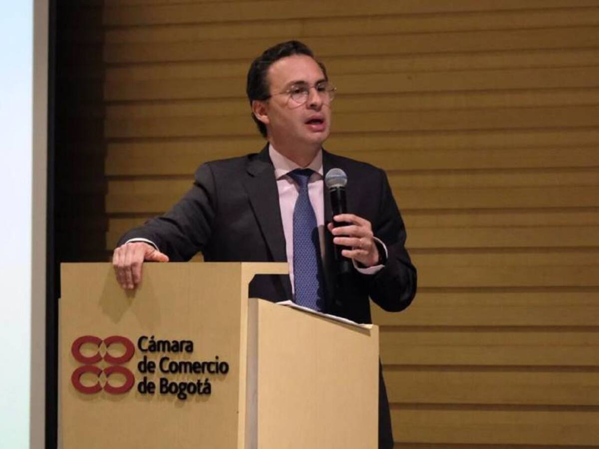 Junta Directiva aceptó renuncia de presidente de la Cámara de Comercio de Bogotá