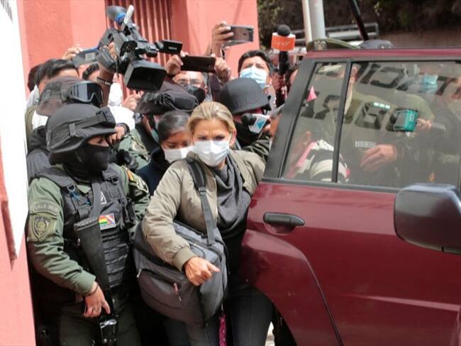 Jeanine Áñez, expresidenta interina de Boliva, sufre descompensación de salud en cárcel donde está detenida. Foto: Getty Images