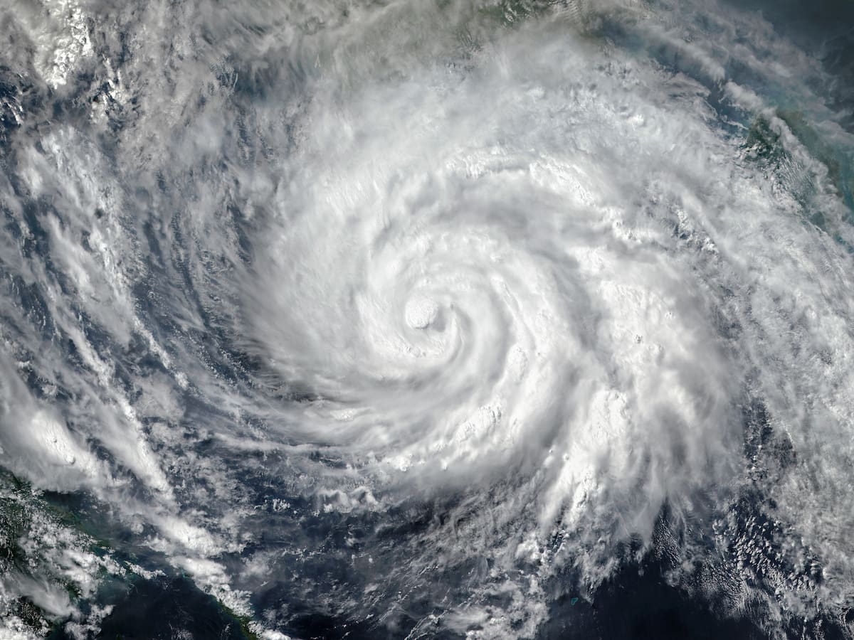 Tormenta ‘Oscar’ se convierte en huracán en las Islas Turcas y pone en alerta a Cuba