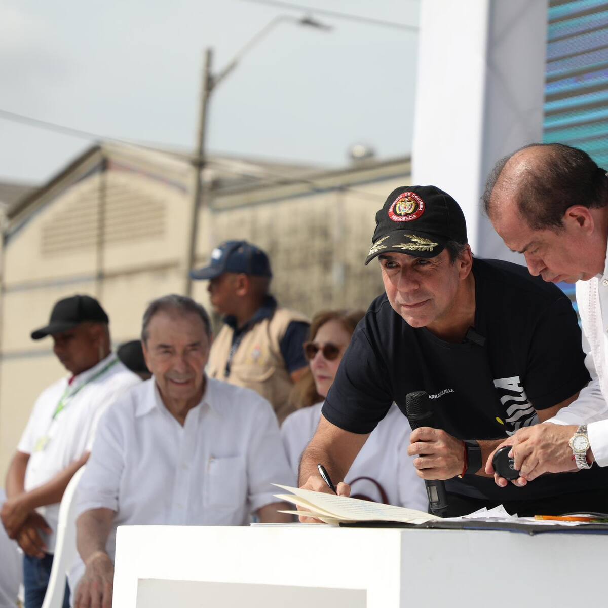 Alejandro Char se refirió a los cuestionamientos por impuesto de seguridad en Barranquilla