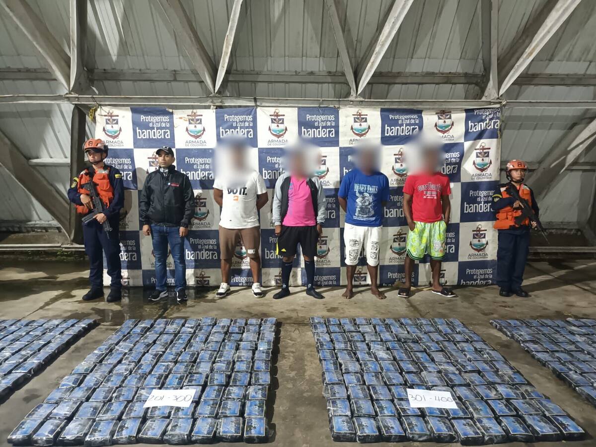 Armada incautó cerca de una tonelada de marihuana en el Pacífico colombiano