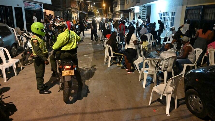 El decreto también establece la prohibición de cualquier evento o actividad que genere aglomeraciones. Foto: Cortesía