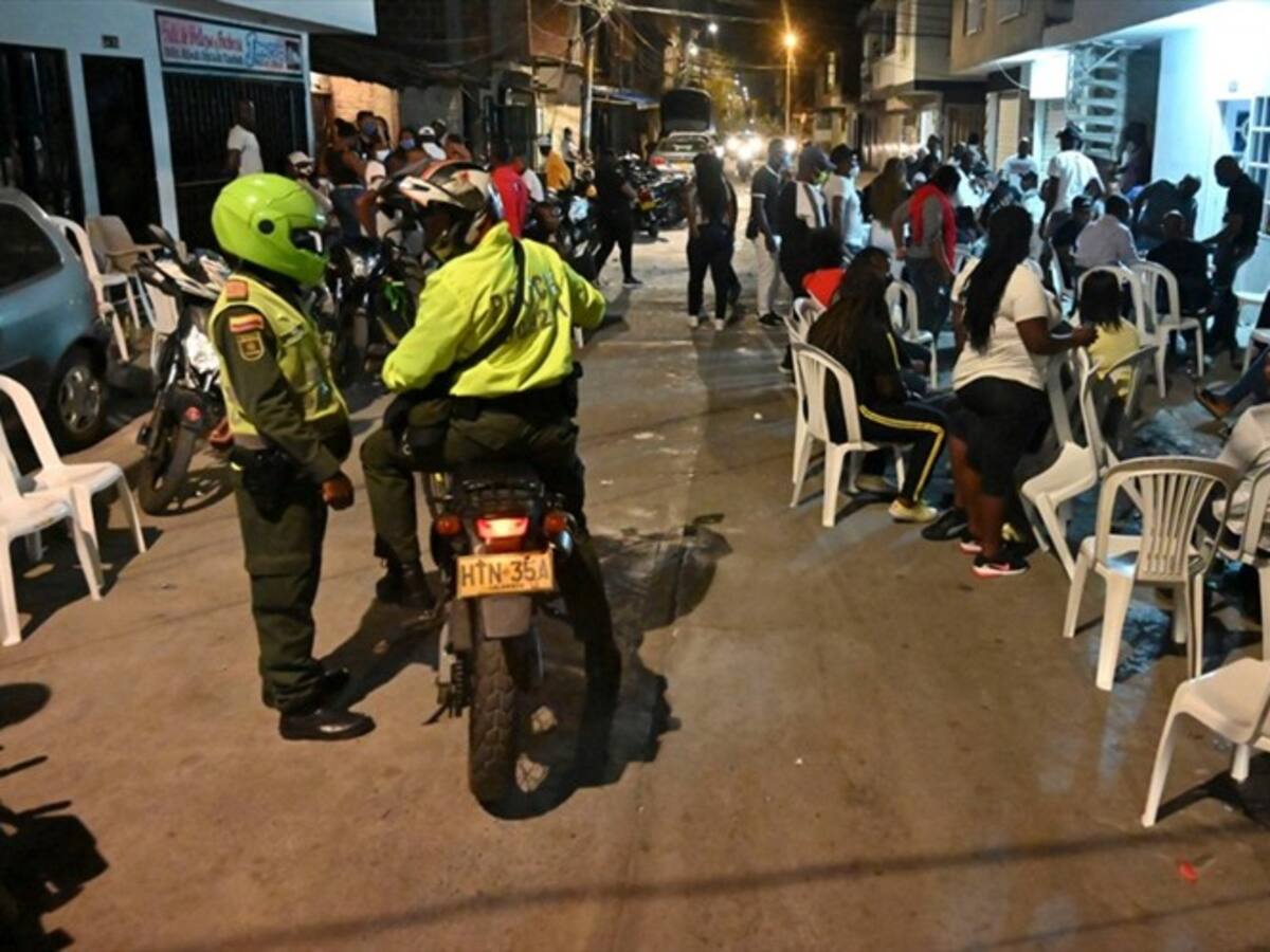 Toque de queda y pico y cédula en Cali de cara al tercer pico de la pandemia