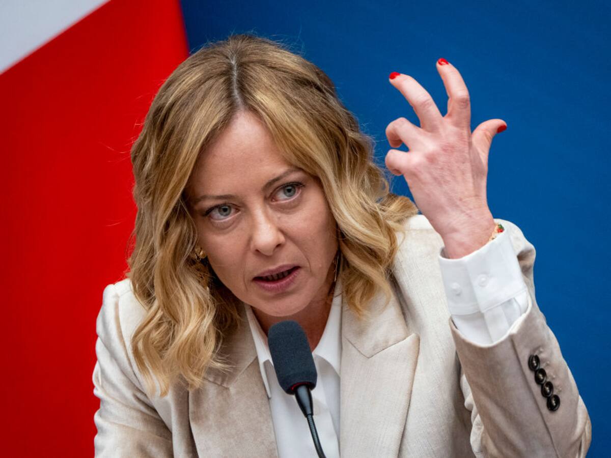 Giorgia Meloni pide que se esclarezcan todas las responsabilidades del atentado a Miguel Uribe