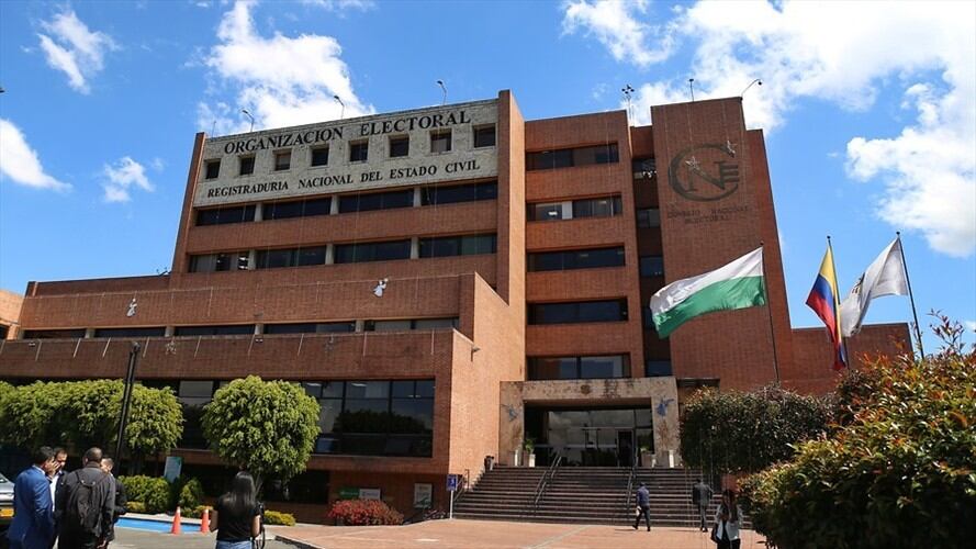 Rozo negó que vaya a renunciar al CNE y dijo que "quien debería renunciar es el Registrador",  después de la polémica elección. Foto: Colprensa / ÁLVARO TAVERA