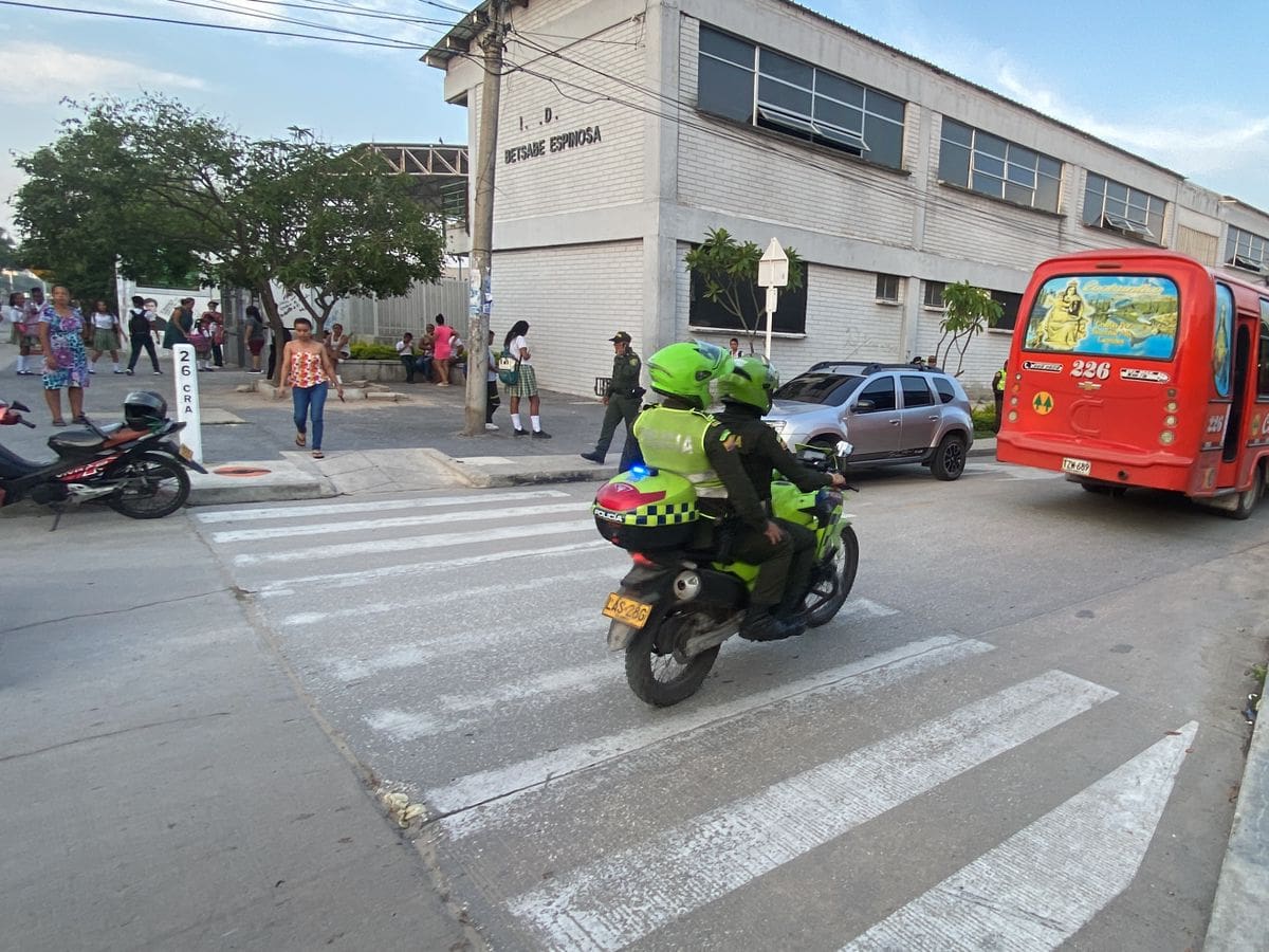 Vigilan empresas de transporte en Barranquilla por amenazas del Clan del Golfo