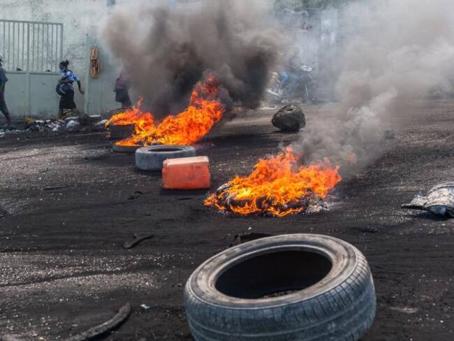 A 62 aumenta el número de muertos en Haití por explosión de camión cisterna. FOTO: EFE/ Johnson Sabin
