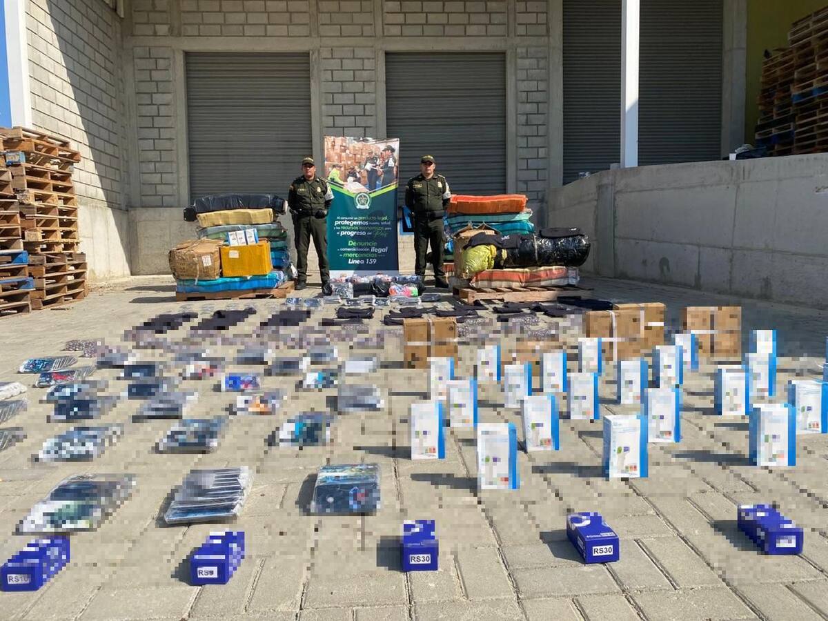 Decomisan mercancía de contrabando avaluada en más de 1.000 millones de pesos en Santa Marta