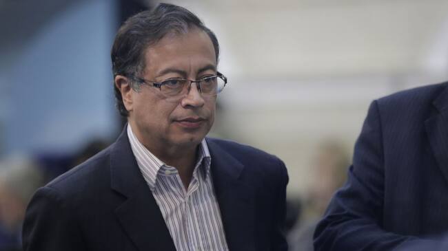 Petro se pronuncia sobre la renuncia de Truss