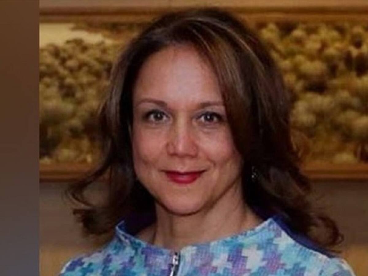 Fiscalía abre indagación preliminar contra la embajadora en Finlandia, Adriana Mendoza