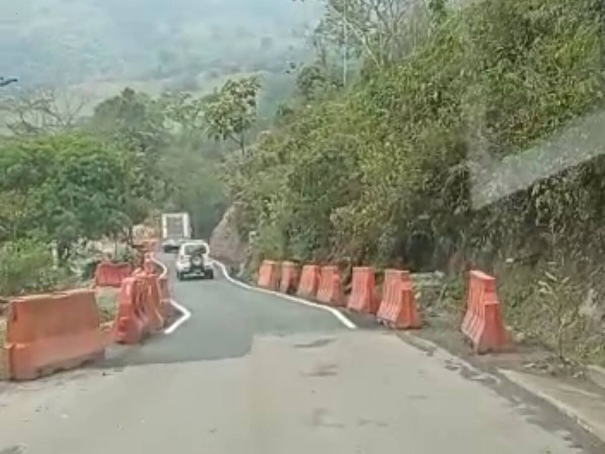 Cuestionan a Duque por inauguración de la Transversal del Sisga