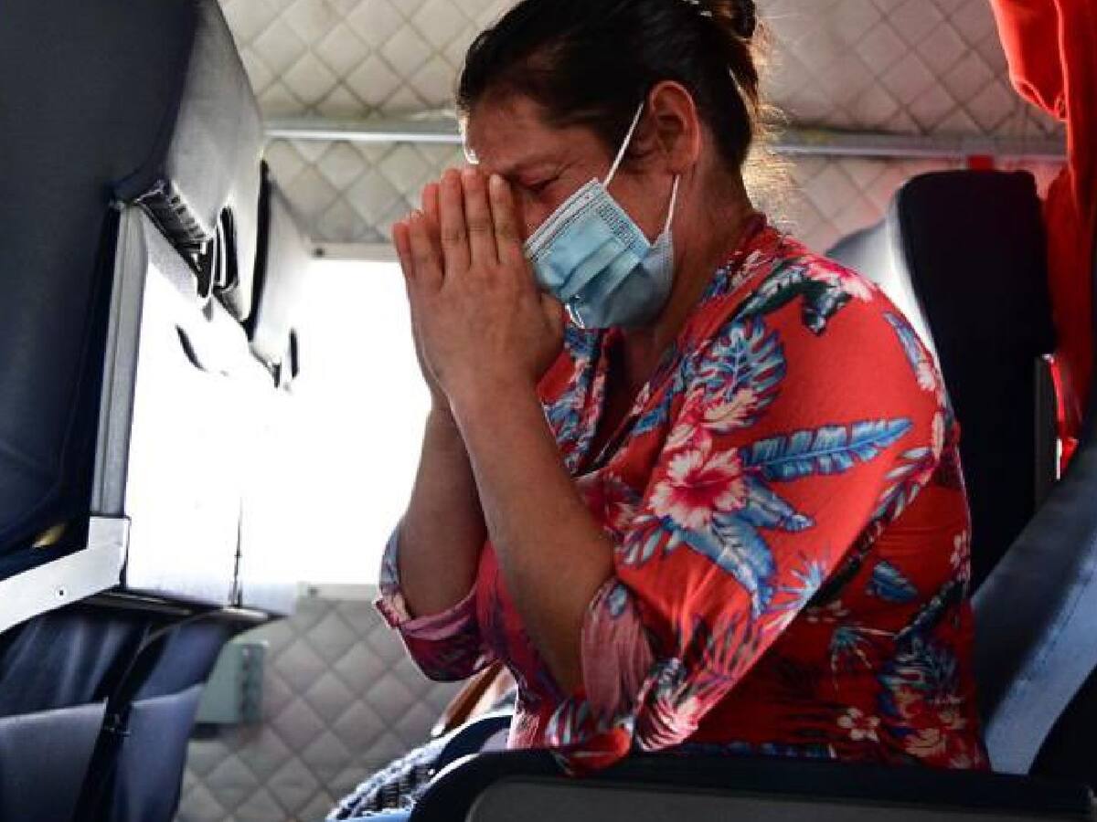 “Está en shock, todos éramos familia”: esposa de conductor de buseta accidentada en San Andrés