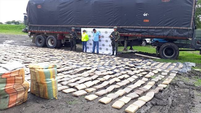 Incautan más de una tonelada de marihuana tipo creepy en vías del Valle. Foto: Policía Nacional