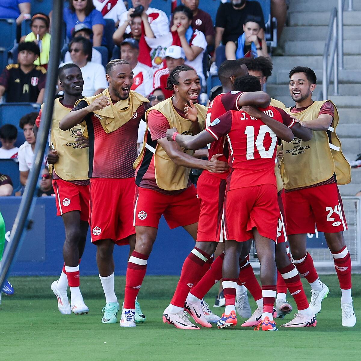 En fotos: así se vivió la sorpresiva derrota de Péru ante Canadá por Copa América
