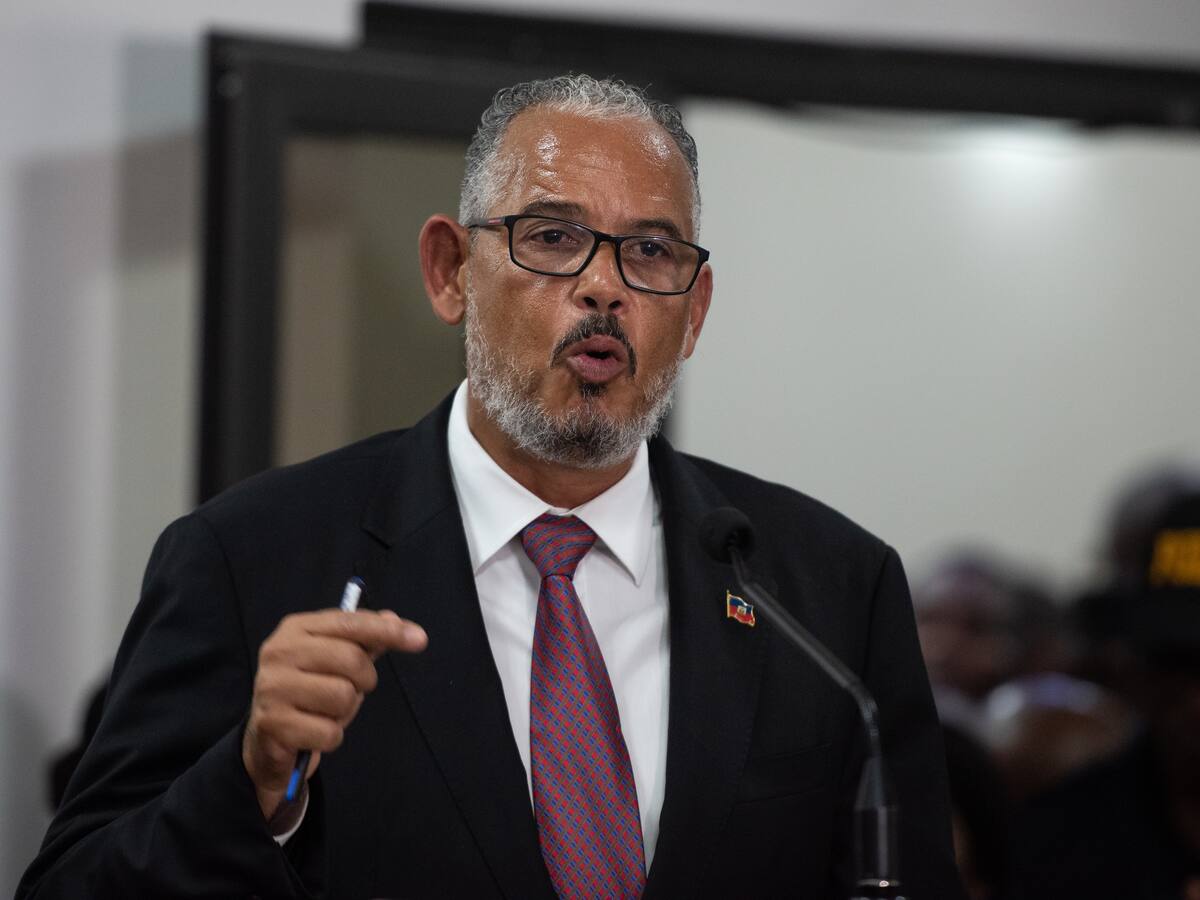 Tomó posesión el nuevo primer ministro de Haití en medio de nuevas amenazas de las bandas