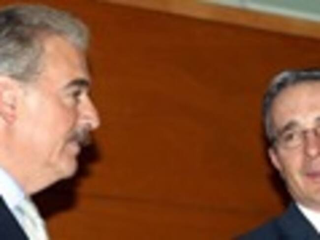 ¿Qué posibilidades de éxito tiene la alianza entre Álvaro Uribe y Andrés Pastrana?