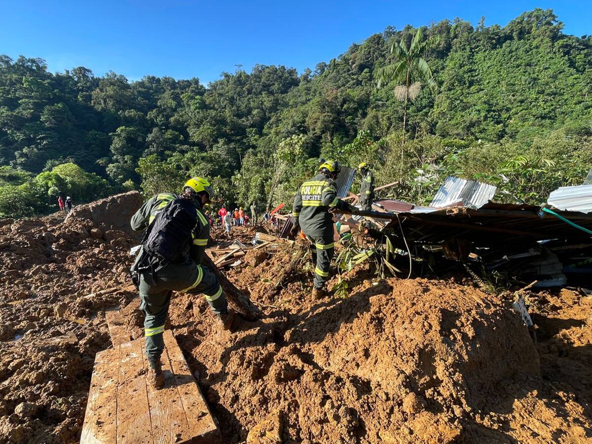 Identifican a cuatro de las víctimas de la tragedia en Carmen de Atrato, Chocó