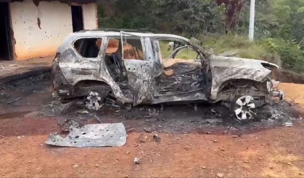 FF.MM. aseguran que en vehículo destruido en el Cauca se movilizaban disidentes Farc. Foto: Suministrada.