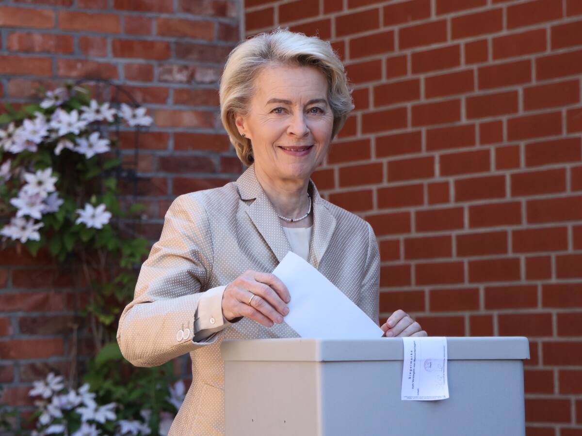 Von der Leyen canceló sus viajes durante dos semanas por una neumonía “grave”