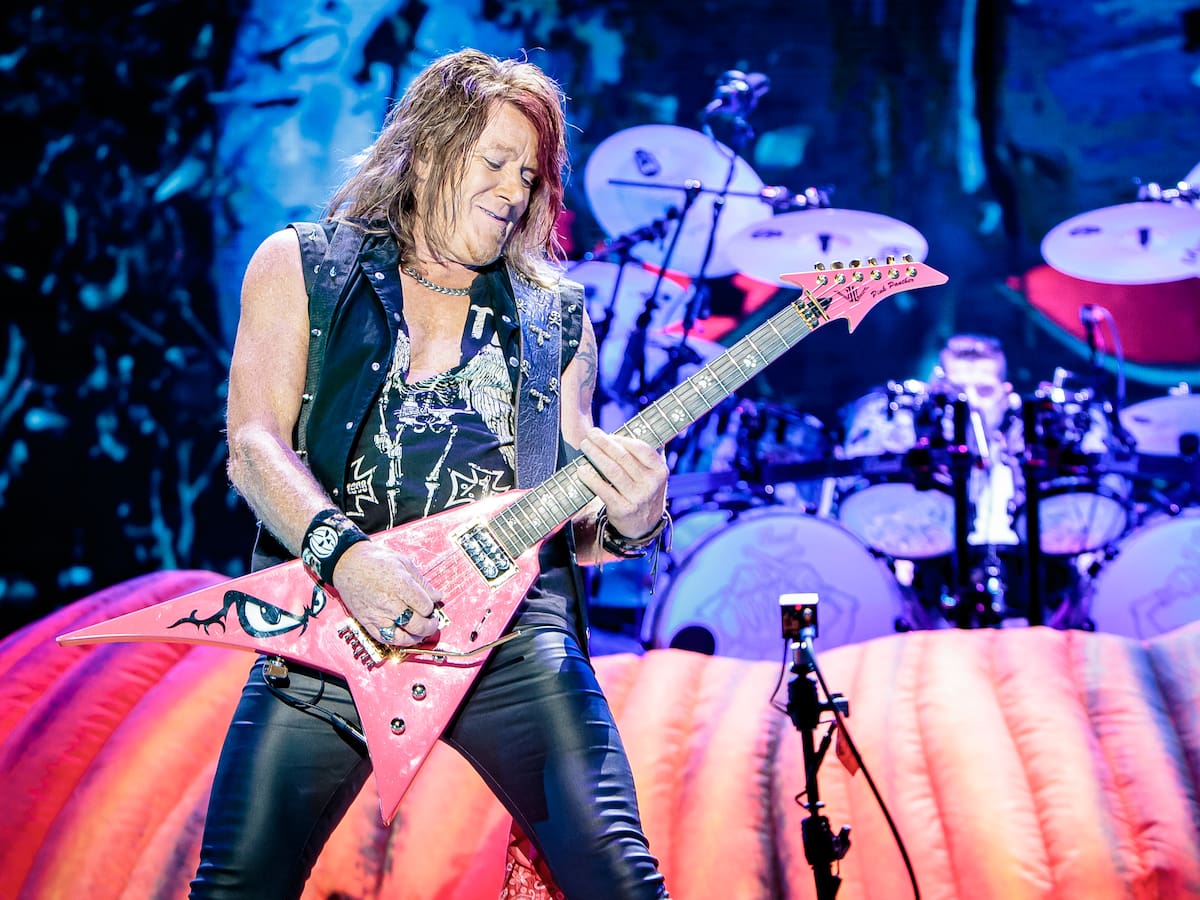 A Kai Hansen, guitarrista de Helloween, lo robaron en el Aeropuerto El Dorado