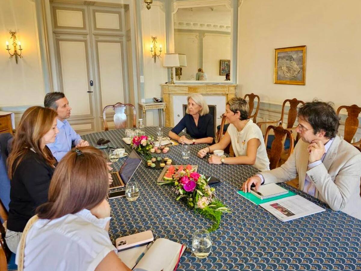 Primera dama adelanta agenda en Suiza para abarcar temas de educación, nutrición y paz