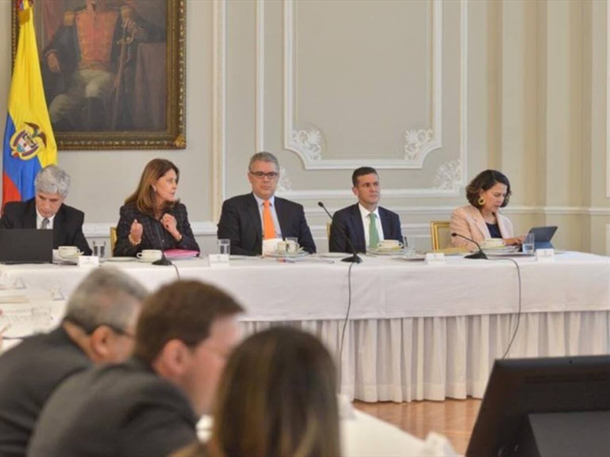 Gobierno insiste en la facturación electrónica en el sector salud para combatir corrupción