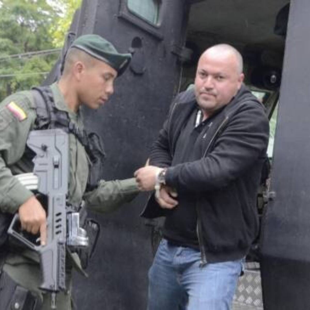 “La paz no la pueden seguir haciendo en Bogotá, no conocen la dinámica”: alias ‘Carlos Pesebre’