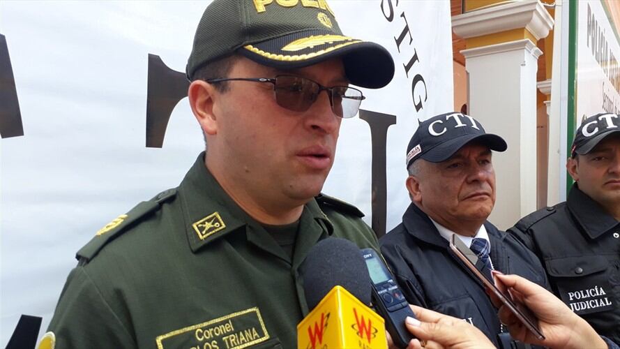 El laboratorio, avaluado en 200 millones de pesos, tenía capacidad para procesar mil kilogramos del alcaloide y gran cantidad de insumos químicos. Foto: El coronel Carlos Triana | Crédito: Jorge Herrera (W Radio)