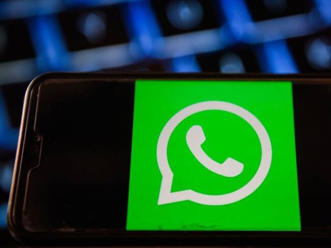 Conozca cómo descargar stickers en la aplicación de mensajería instantánea sin necesidad de hacerlo por las tiendas oficiales. . Foto: Omar Marques/SOPA Images/LightRocket via Getty Images