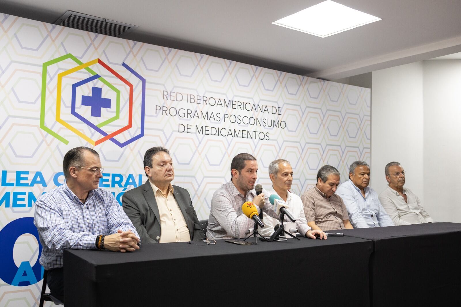 Congreso de programas posconsumo de medicamentos busca garantizar protección de recursos naturales