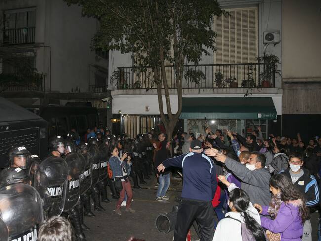 Continúan cruces entre oficialismo y oposición tras protestas en Buenos Aires