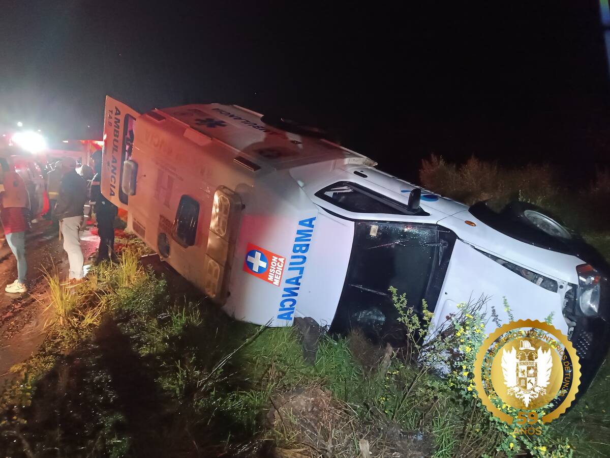Accidente de una ambulancia en Boyacá dejó una mujer muerta y cuatro heridos