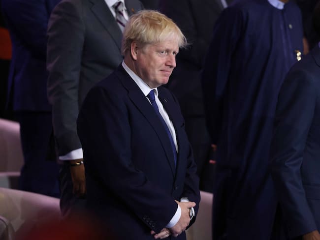 Boris Johnson quiere “seguir adelante” pese a las renuncias en su Gobierno