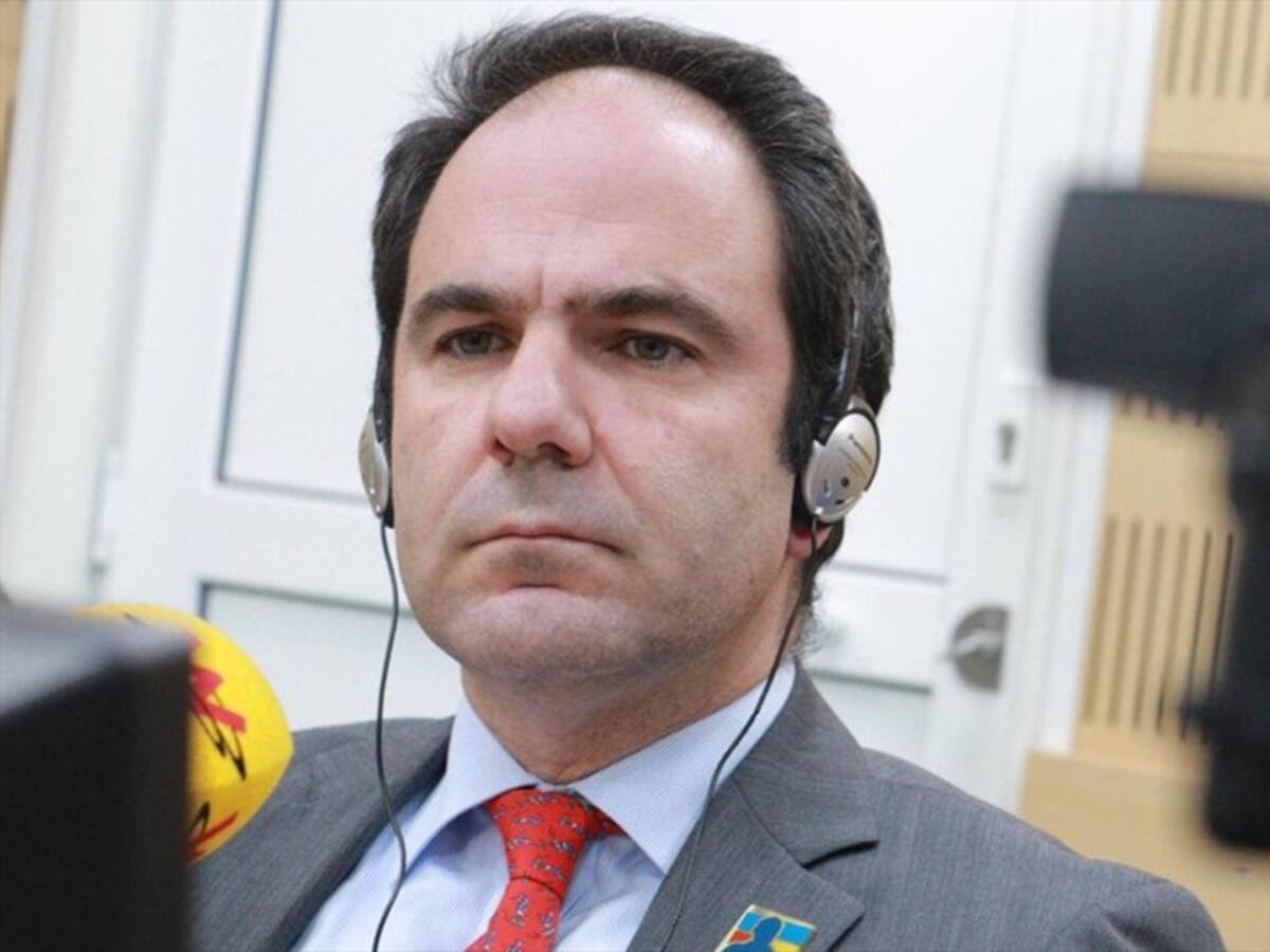 “Este partido no ha recibido ni una llamada del presidente”: director del Centro Democrático