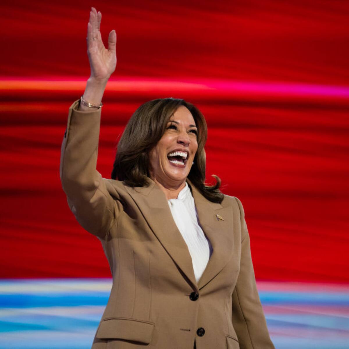 Kamala Harris llegará a la Convención Demócrata para aceptar nominación a la Casa Blanca