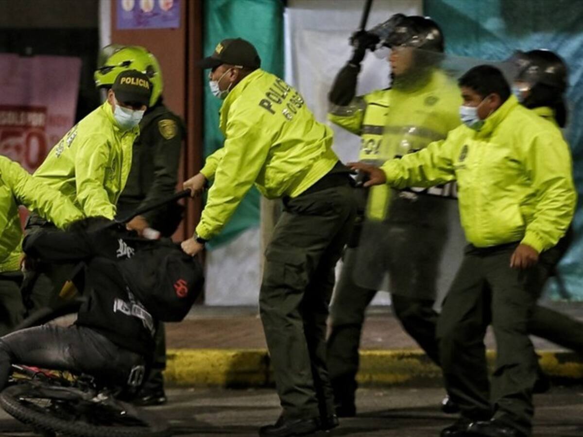 En firme la resolución para uso de armas menos letales dentro de la Policía