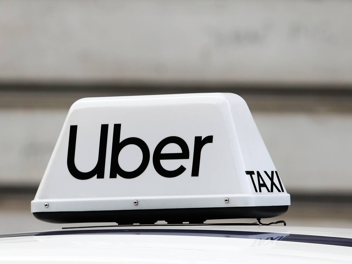 Cuando Uber desembarcó, lo hizo sin permiso y sin mirar leyes: periodista de El País