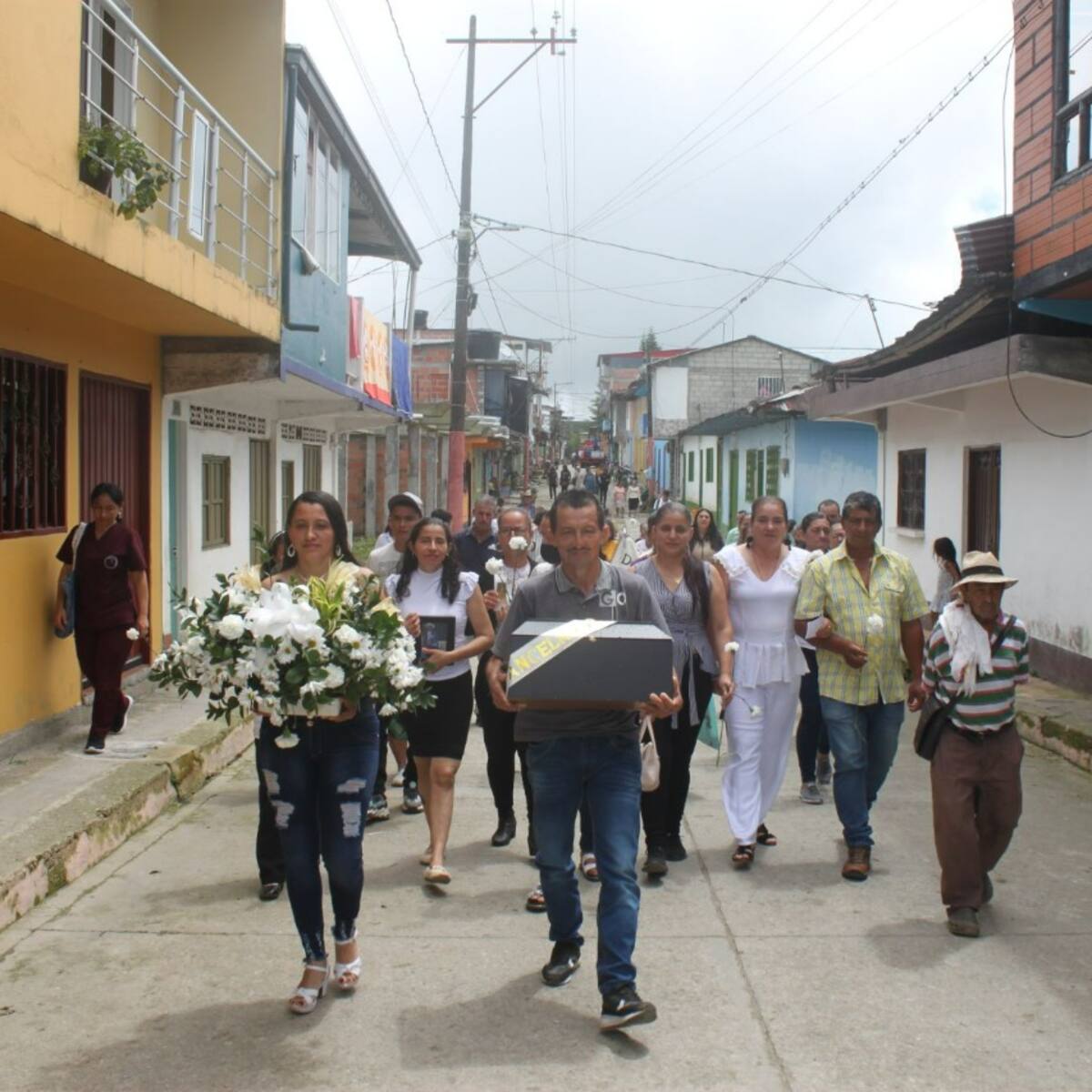 Entregan cuerpo de desaparecido hace 21 años al parecer por paramilitares
