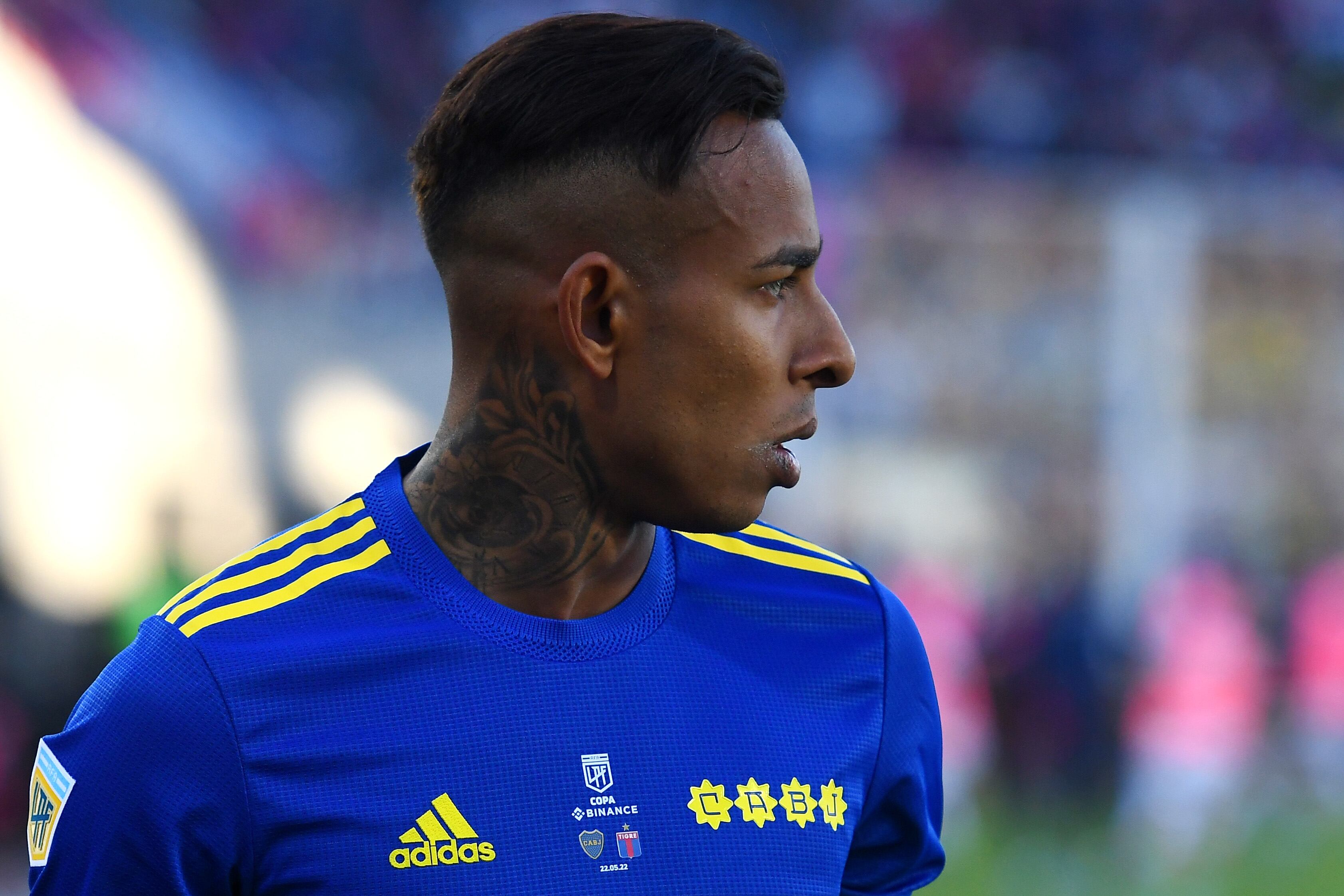 CORDOBA, ARGENTINA - MAY 22: Sebastian Villa of Boca Juniors looks on during the final match of the Copa de la Liga 2022 between Boca Juniors and Tigre at Mario Alberto Kempes Stadium on May 22, 2022 in Cordoba, Argentina. (Photo by Marcelo Endelli/Getty Images)