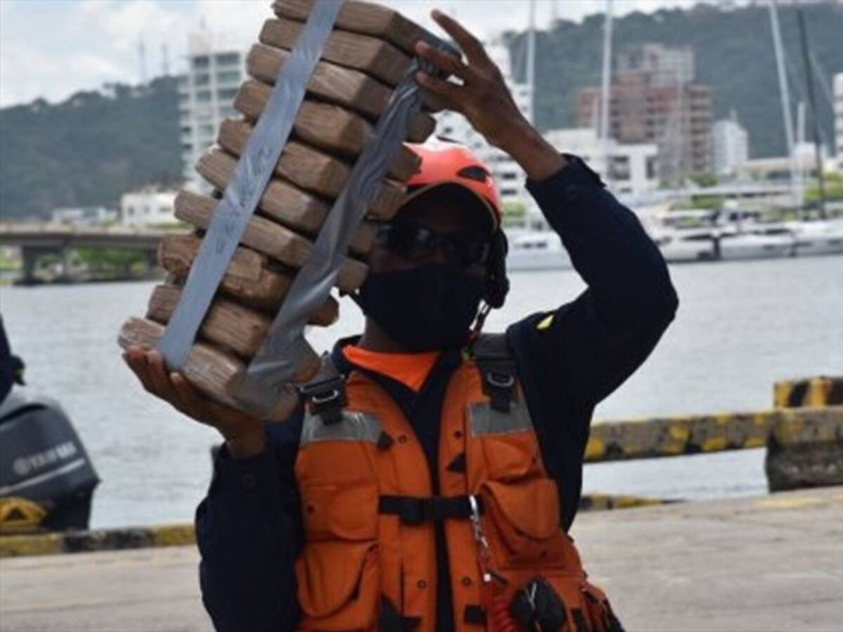 Incautan cargamento de cocaína en aguas cercanas a la costa de Cartagena