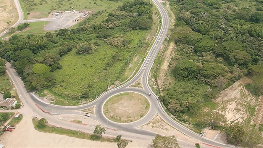 El Mintransporte entregó cifras de reactivación en los contratos de infraestructura. Foto: Colprensa