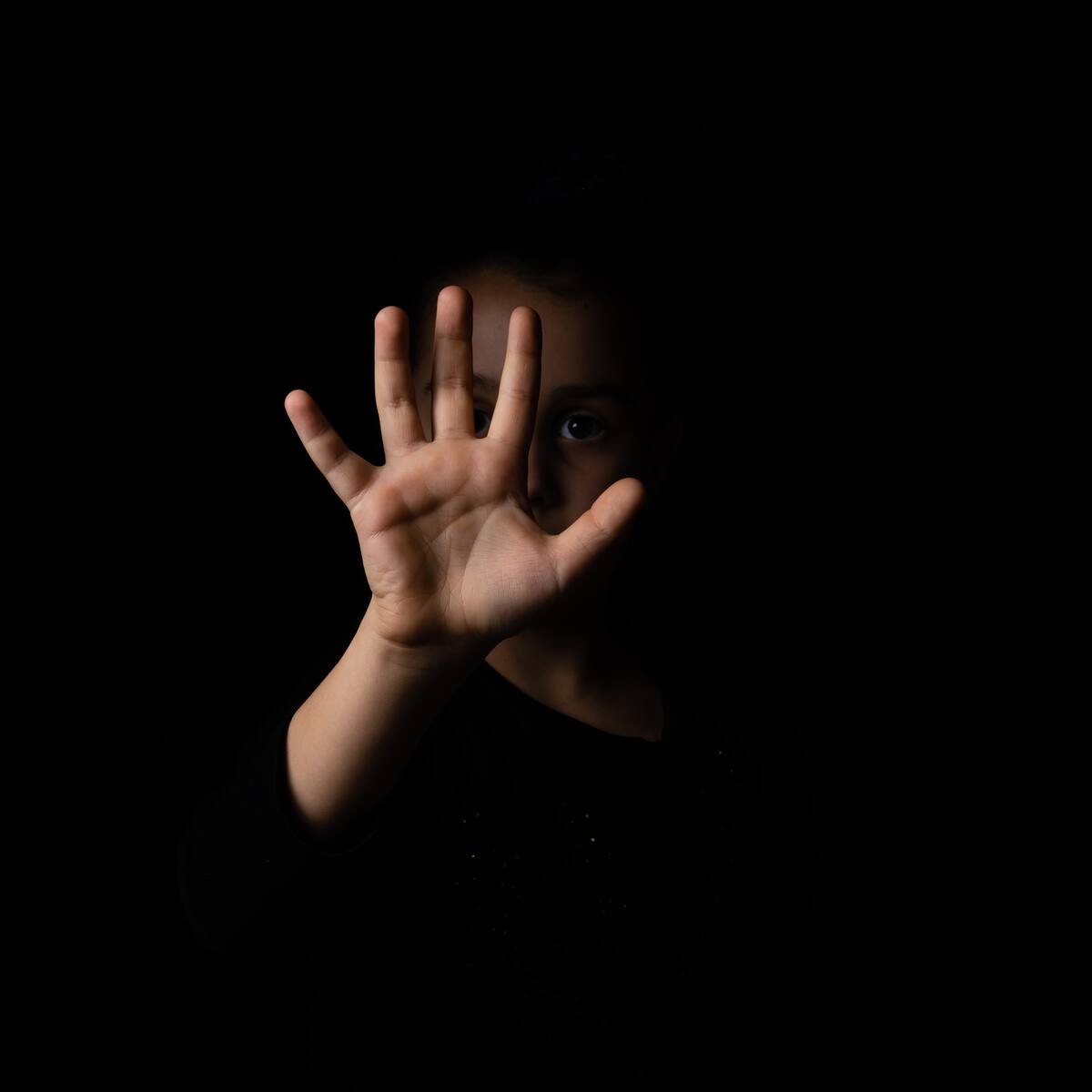 Red de explotación sexual estaría detrás del abuso de menores por parte de extranjeros