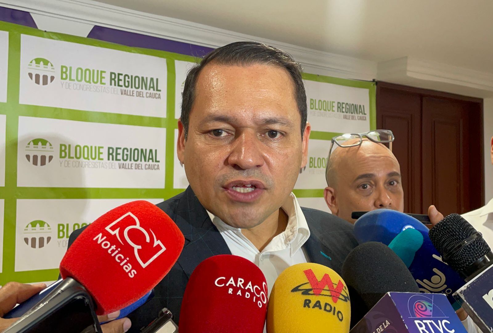 Representante a la cámara  Alejandro Ocampo no se declarará impedido en la investigación contra la campaña Petro presidente. Foto: W Radio